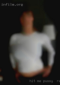 Hit pussy in restaurants me up if interested...